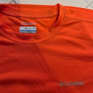 Columbia omniwick t-shirt. Super soft and comfortable in orange.